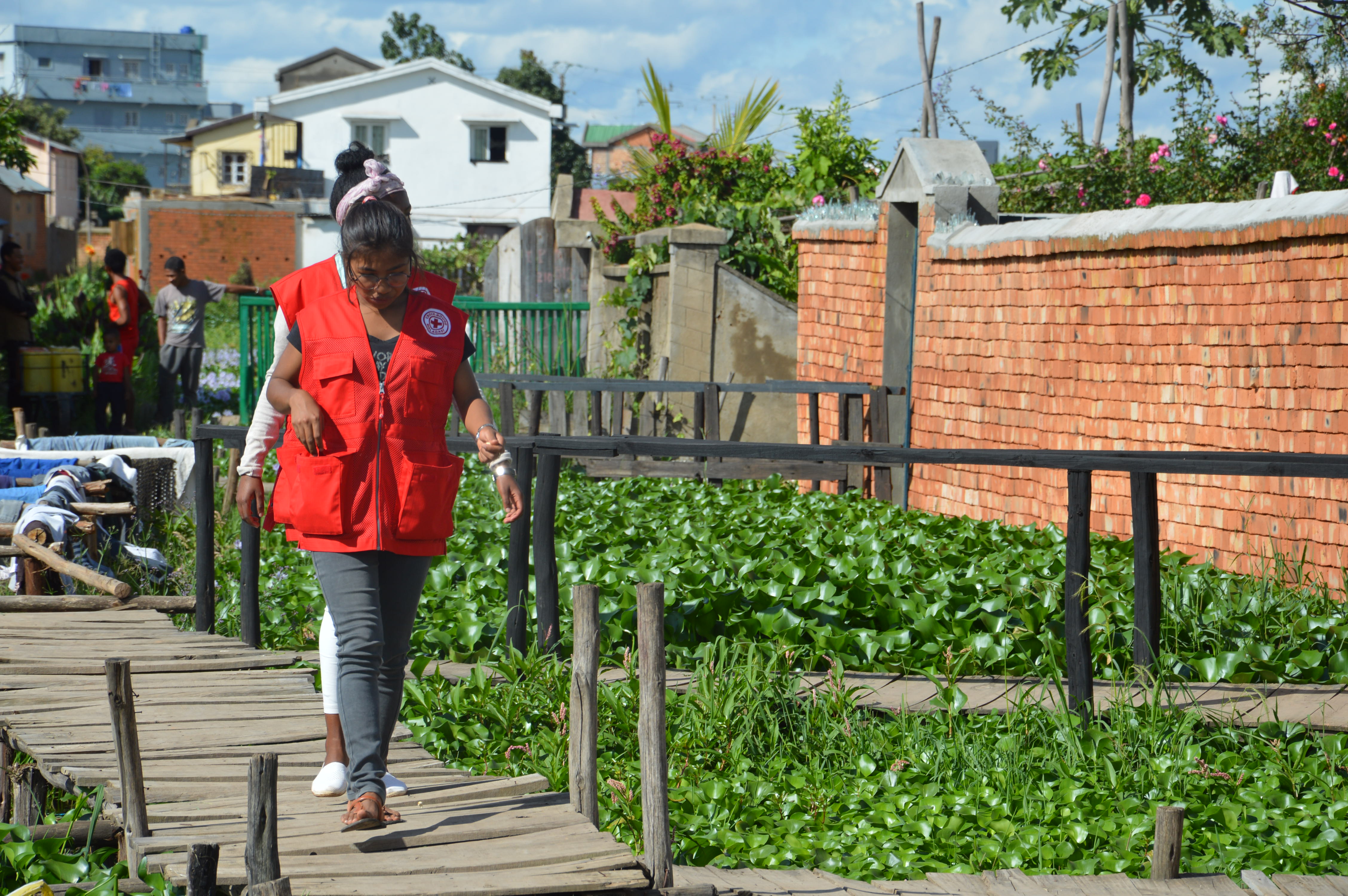 Volontaire Croix-Rouge Malagasy.